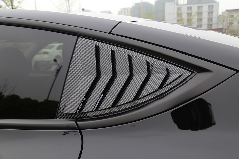 Tesla Model Y Window Shade Display 2