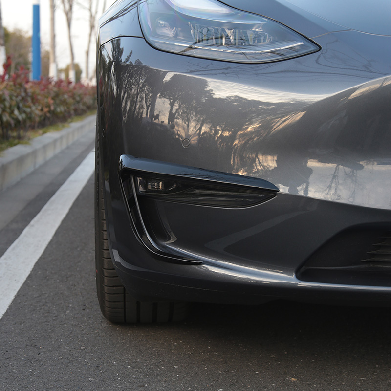 Tesla Model Y Fog Lamp Air Knife View 4
