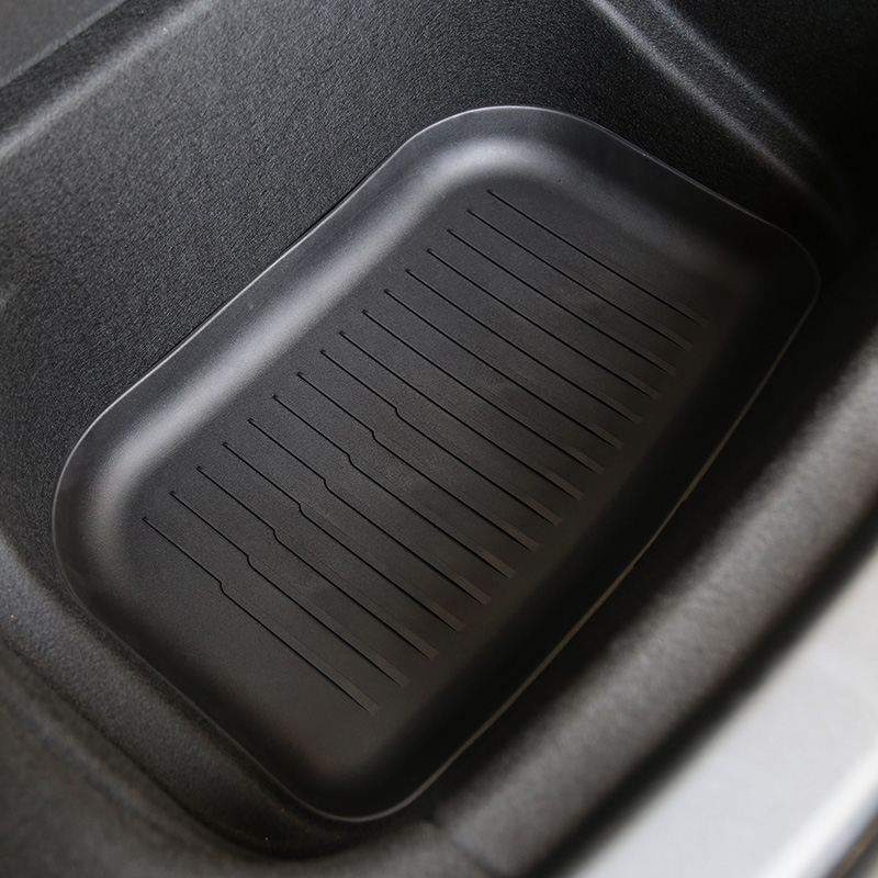 Tesla Model Y Mats Display 4
