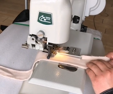 Overlock machine