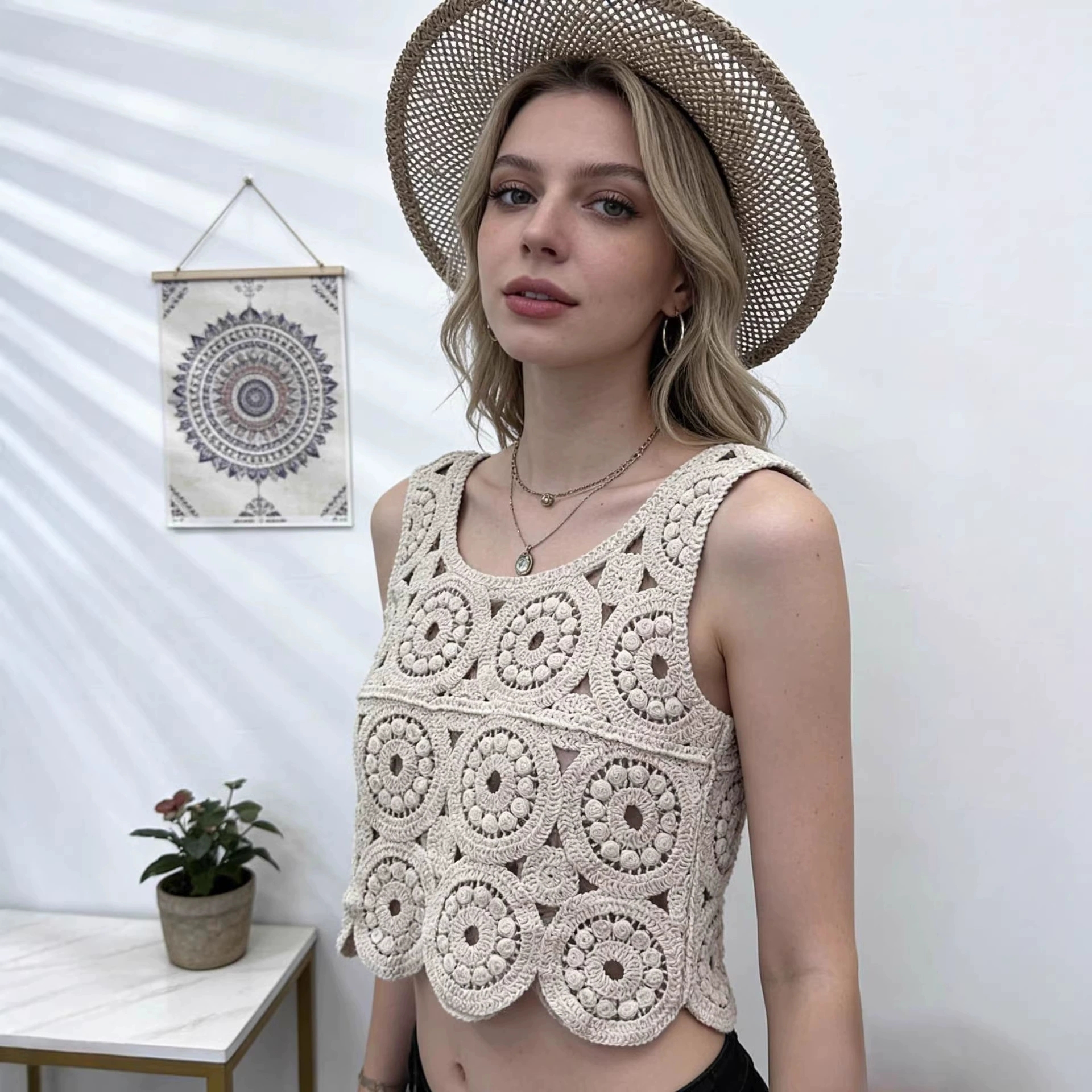French-style Summer Woolen Short Open-knit Sweater Top 2026 Single-layer Or Layered With 3D Embroidery And Sweet Style