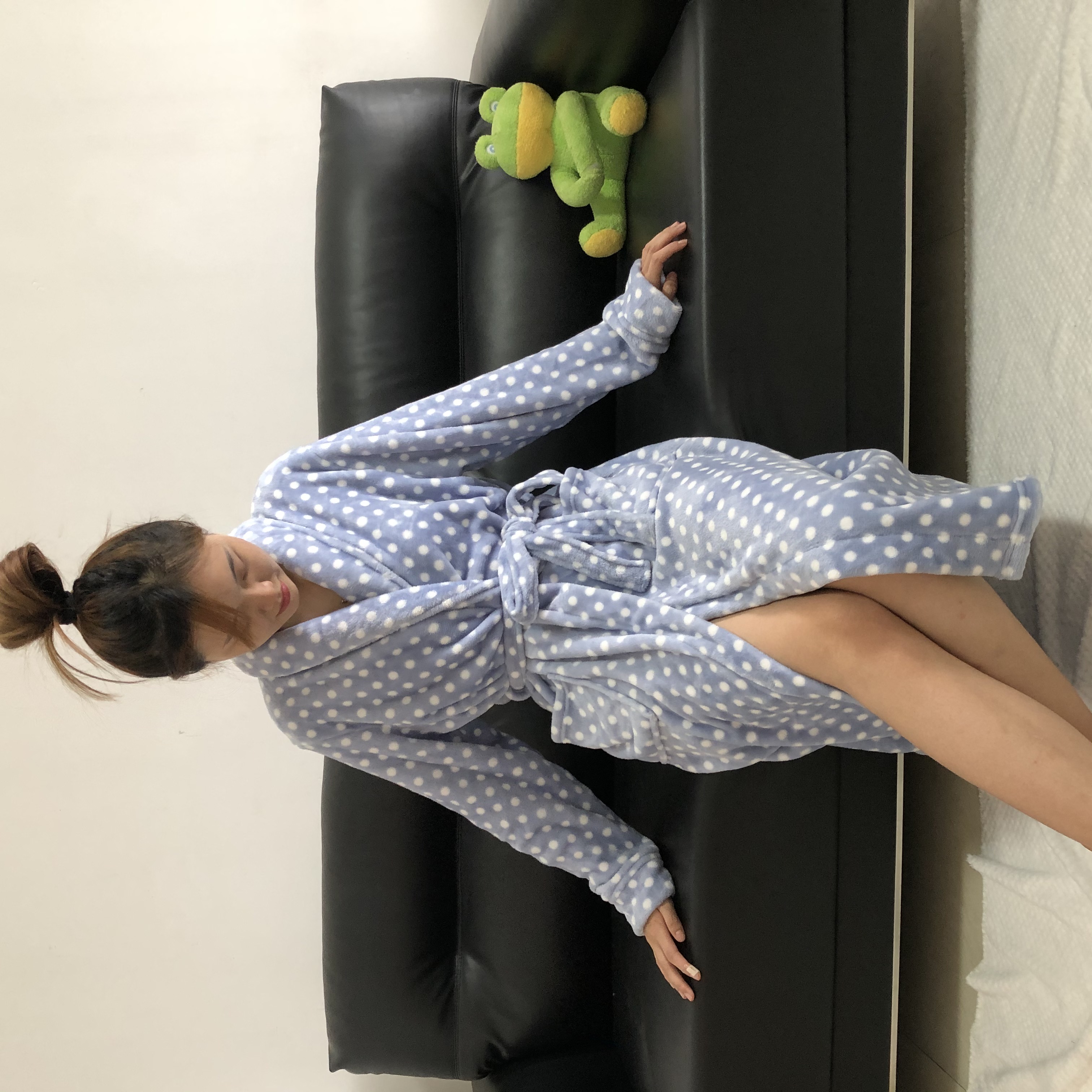 Women's bathrobe style 1