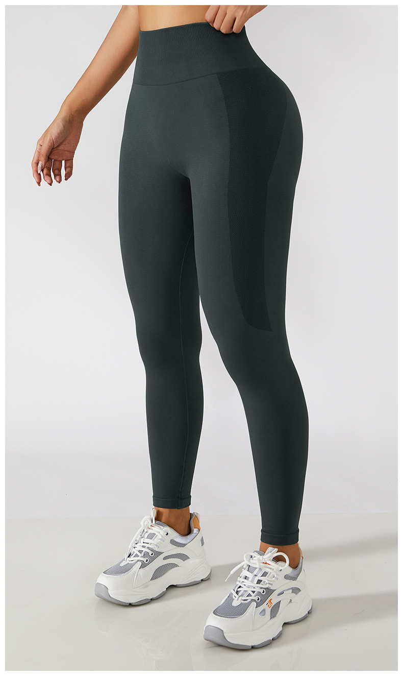 Custom Logo Women's Fitness Wear Yoga Apparel Women Outdoor Seamless Gym Wear Sets Blank Sport Leggings Set
