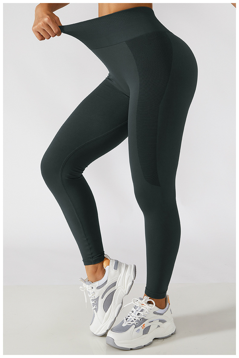 Custom Logo Women's Fitness Wear Yoga Apparel Women Outdoor Seamless Gym Wear Sets Blank Sport Leggings Set