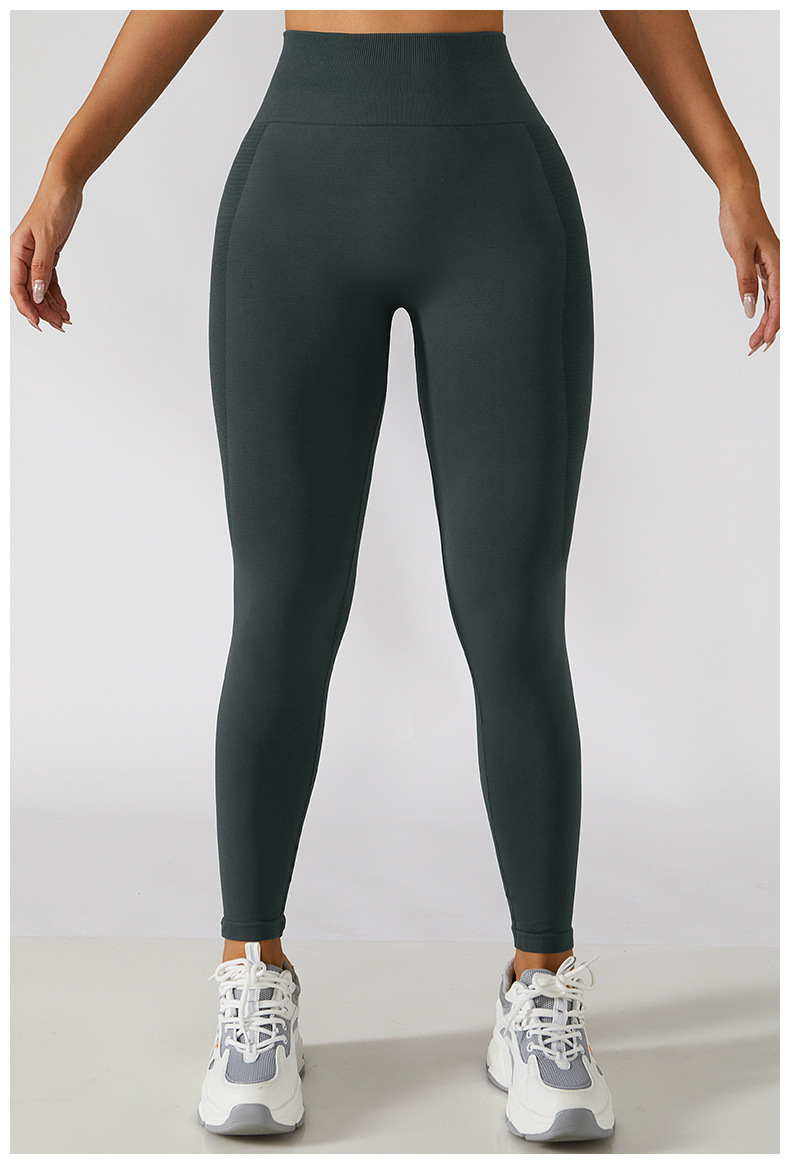 Custom Logo Women's Fitness Wear Yoga Apparel Women Outdoor Seamless Gym Wear Sets Blank Sport Leggings Set