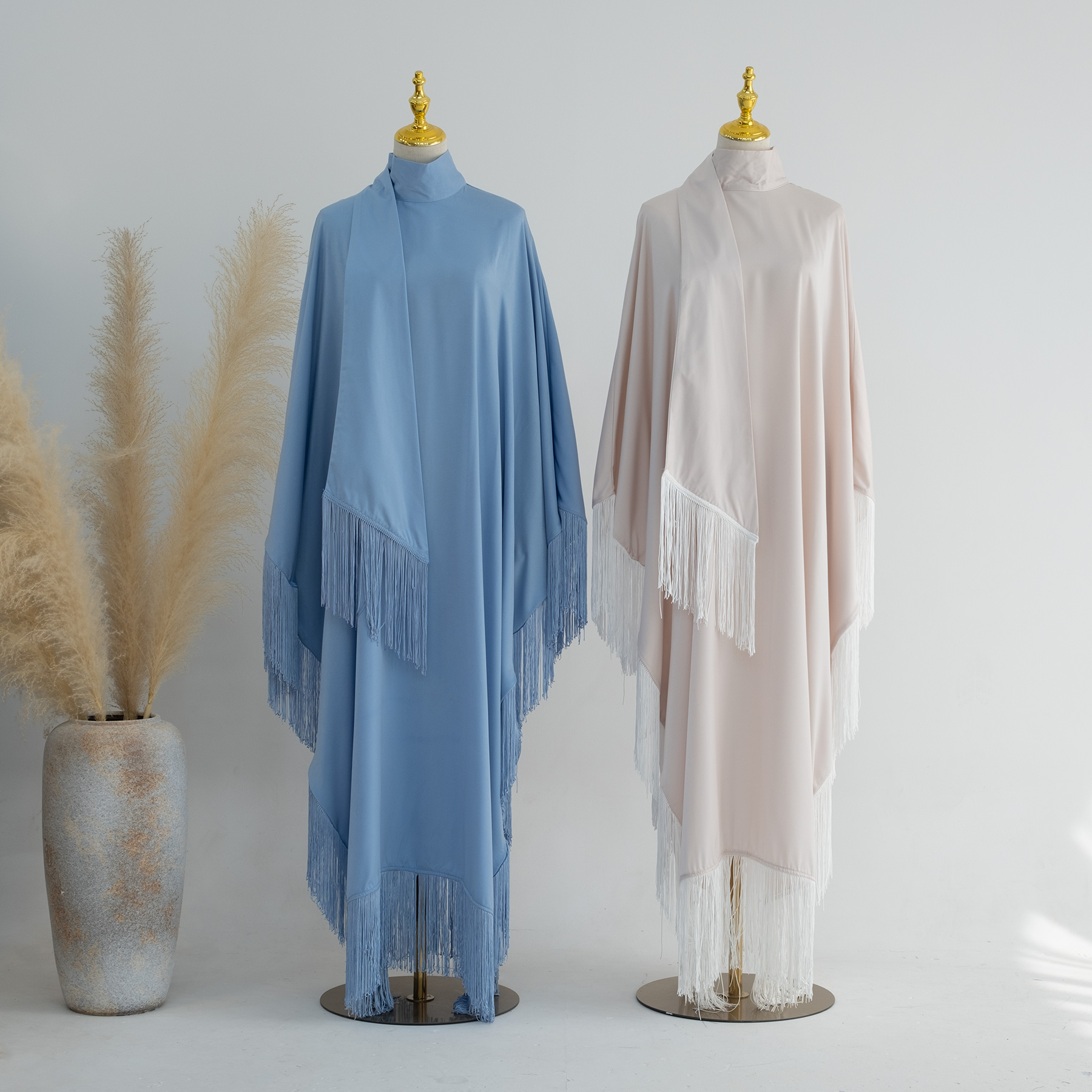 2023 Satin Tassals Closed Abaya Abaya Femmes Robe Musulmane Dubai Muslim Women Clothing Modest Dresses Plus Size Women's Dresses
