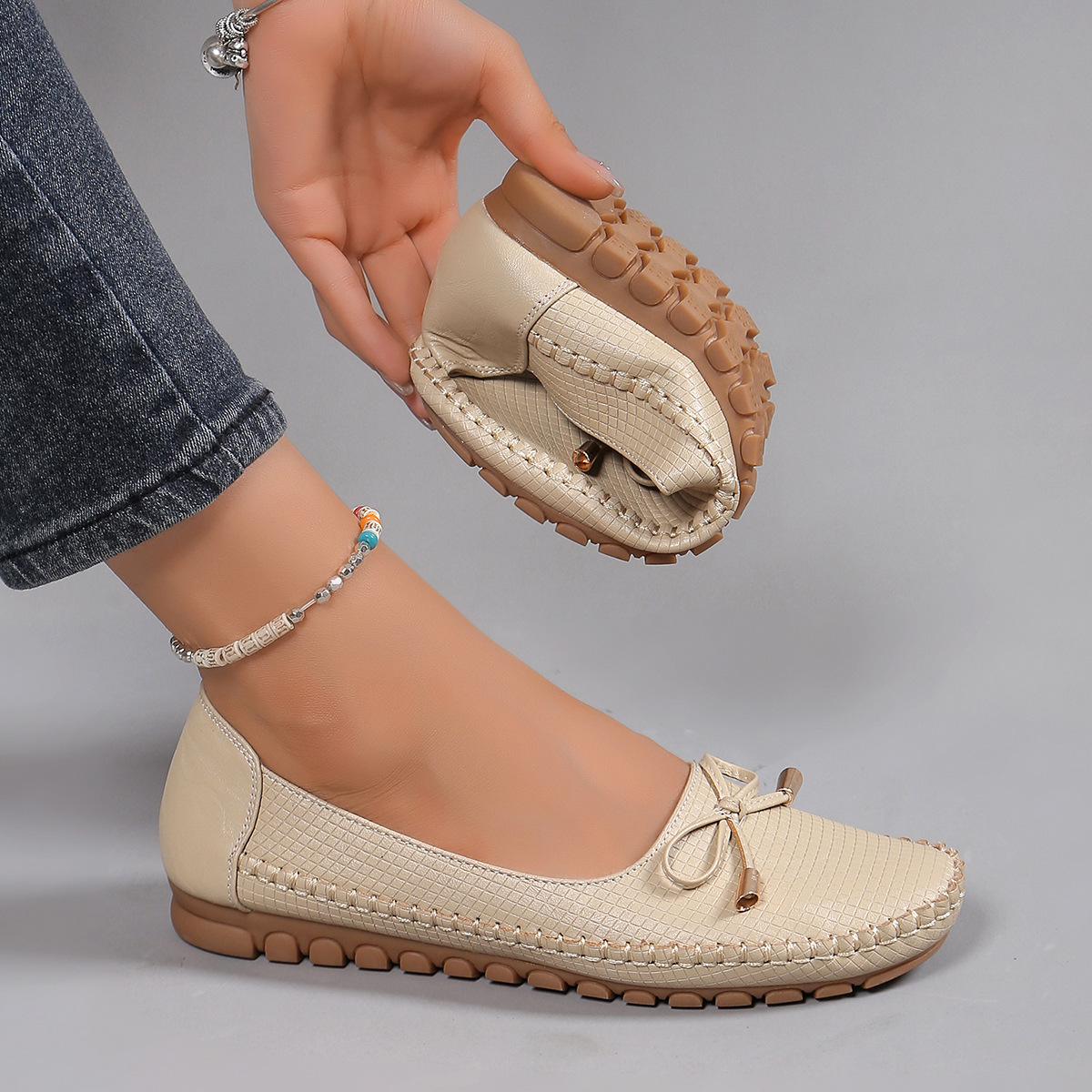 Comfortable Beige Women's Casual Loafers,Lizard Pattern Slip-On Flats With Bow,Hand Stitched Flexible Sole Ballerina Shoes