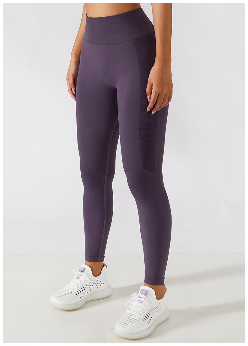 Custom Logo Women's Fitness Wear Yoga Apparel Women Outdoor Seamless Gym Wear Sets Blank Sport Leggings Set