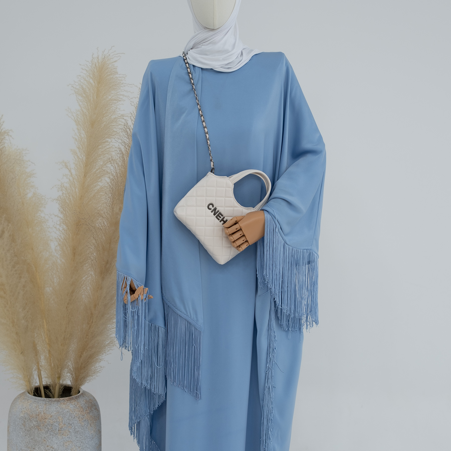 2023 Satin Tassals Closed Abaya Abaya Femmes Robe Musulmane Dubai Muslim Women Clothing Modest Dresses Plus Size Women's Dresses