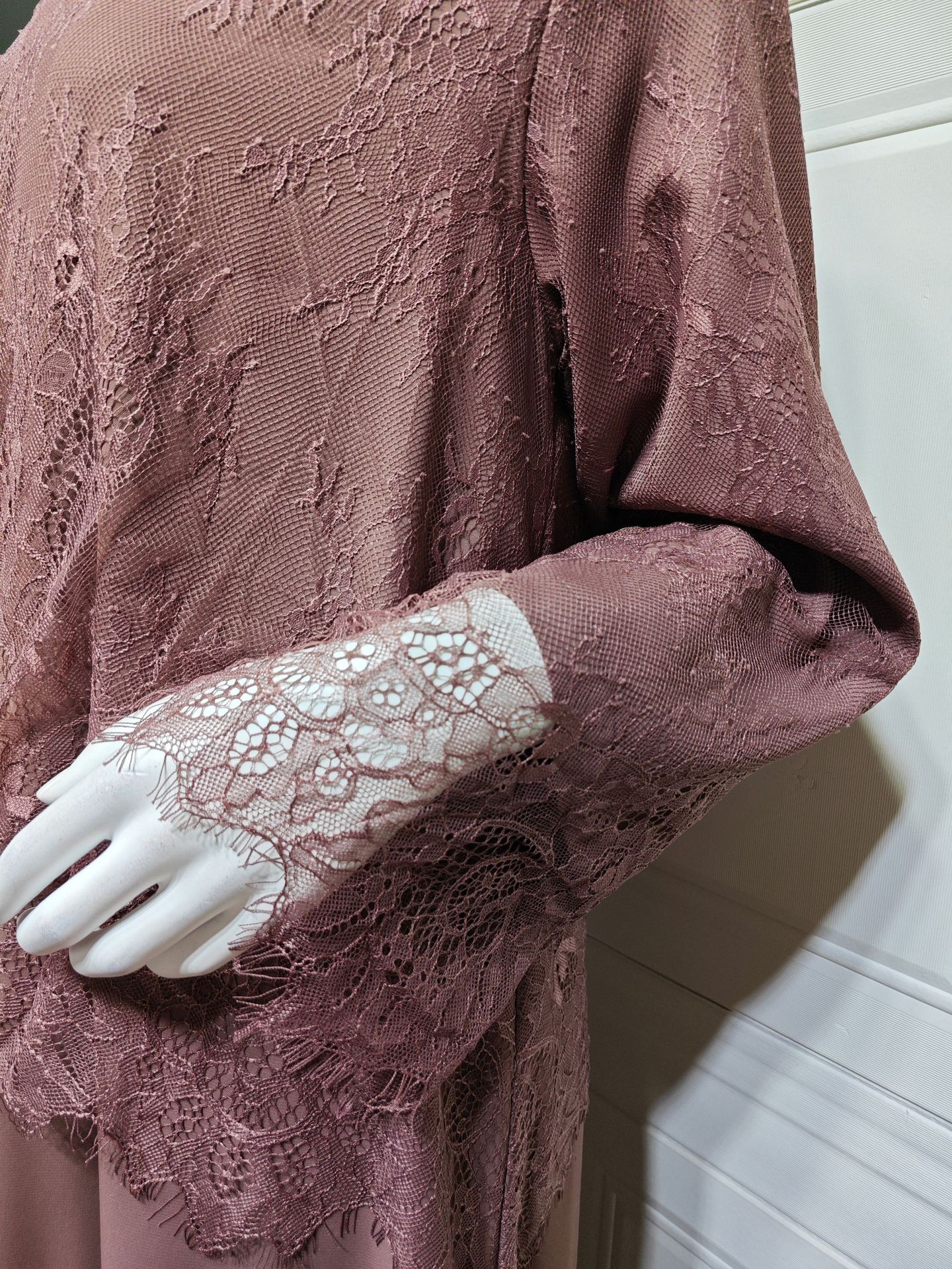 2026 Summer Factory-Direct Modest Womens Abaya Breathable Lightweight Elegant Long Dress Coat Nida Material Lace Patchwork