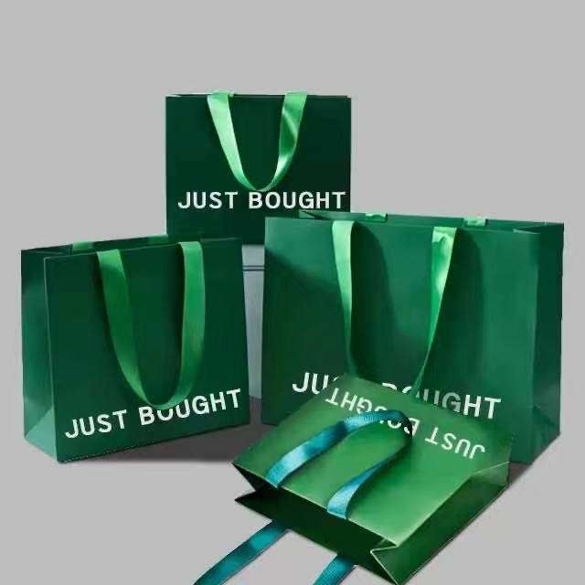 Custom Clothing Paper Bags With Your Own logo Handles Retail Luxury Cardboard Promotional Shopping Gift Paper Bag Packaging