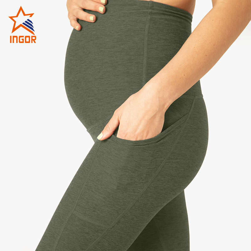 Maternity Legging Detail 5