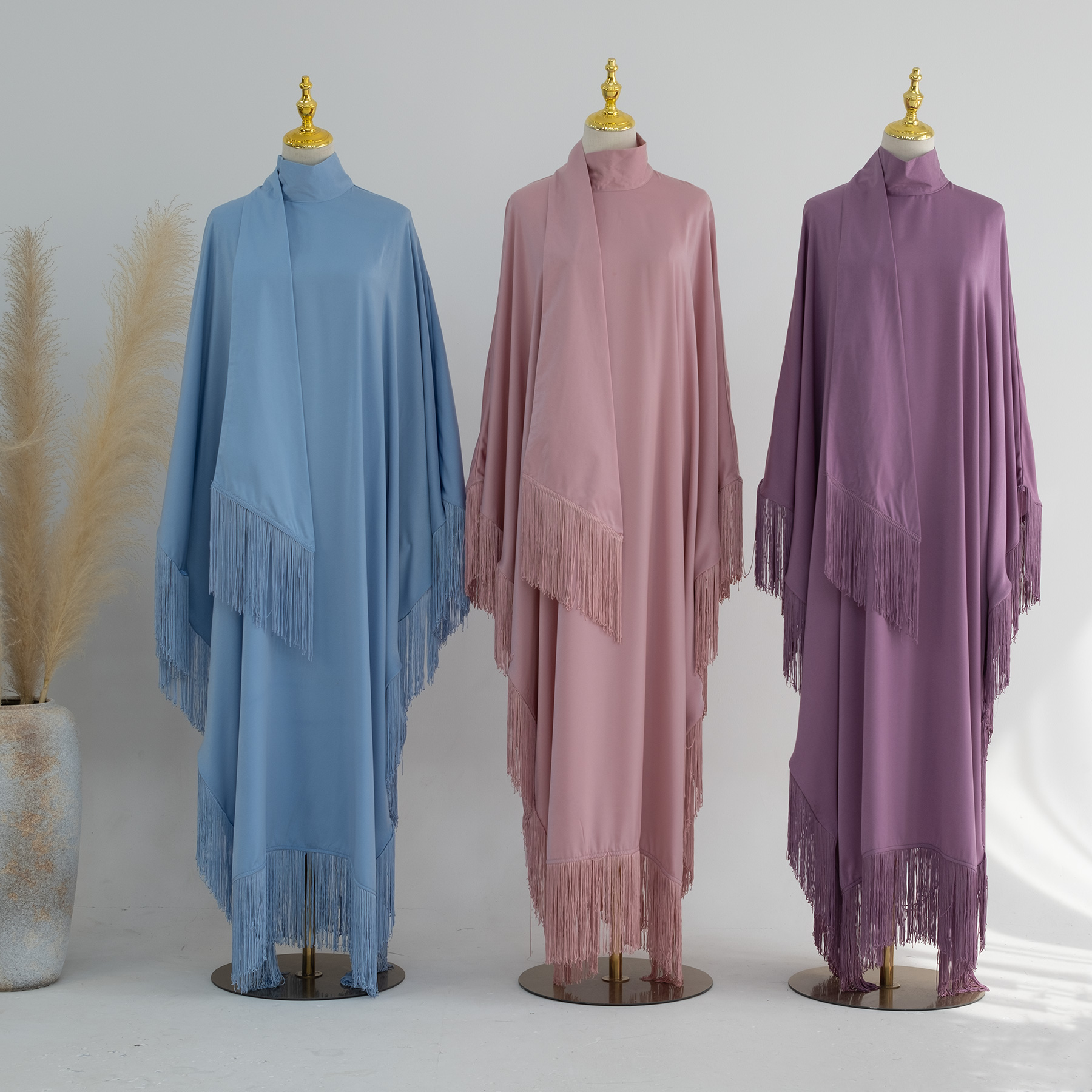 2023 Satin Tassals Closed Abaya Abaya Femmes Robe Musulmane Dubai Muslim Women Clothing Modest Dresses Plus Size Women's Dresses