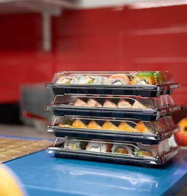 Plastic food tray
