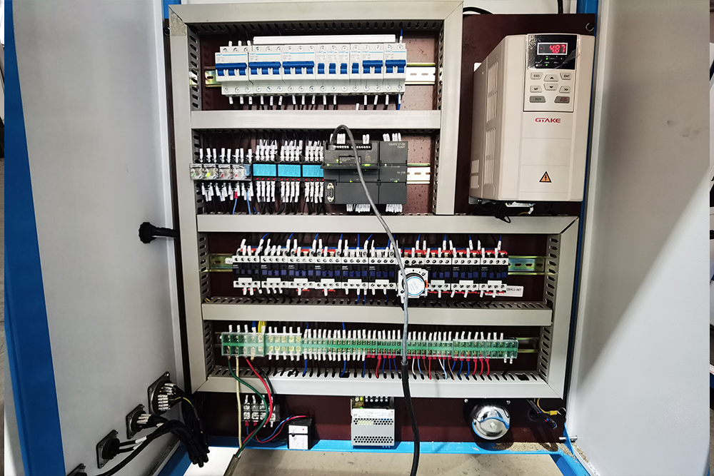 Electrical appliance configuration and assembly