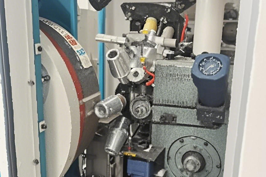 Corona treatment device
