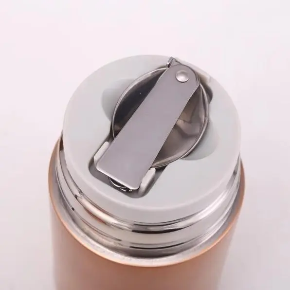 Built-In Foldable Spoon