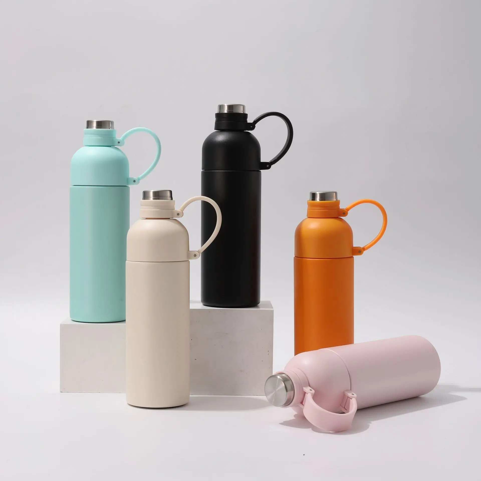 China 500ml Double-Walled Vacuum Insulated Stainless Steel Water Bottle with Sip Lid Supplier, Factory