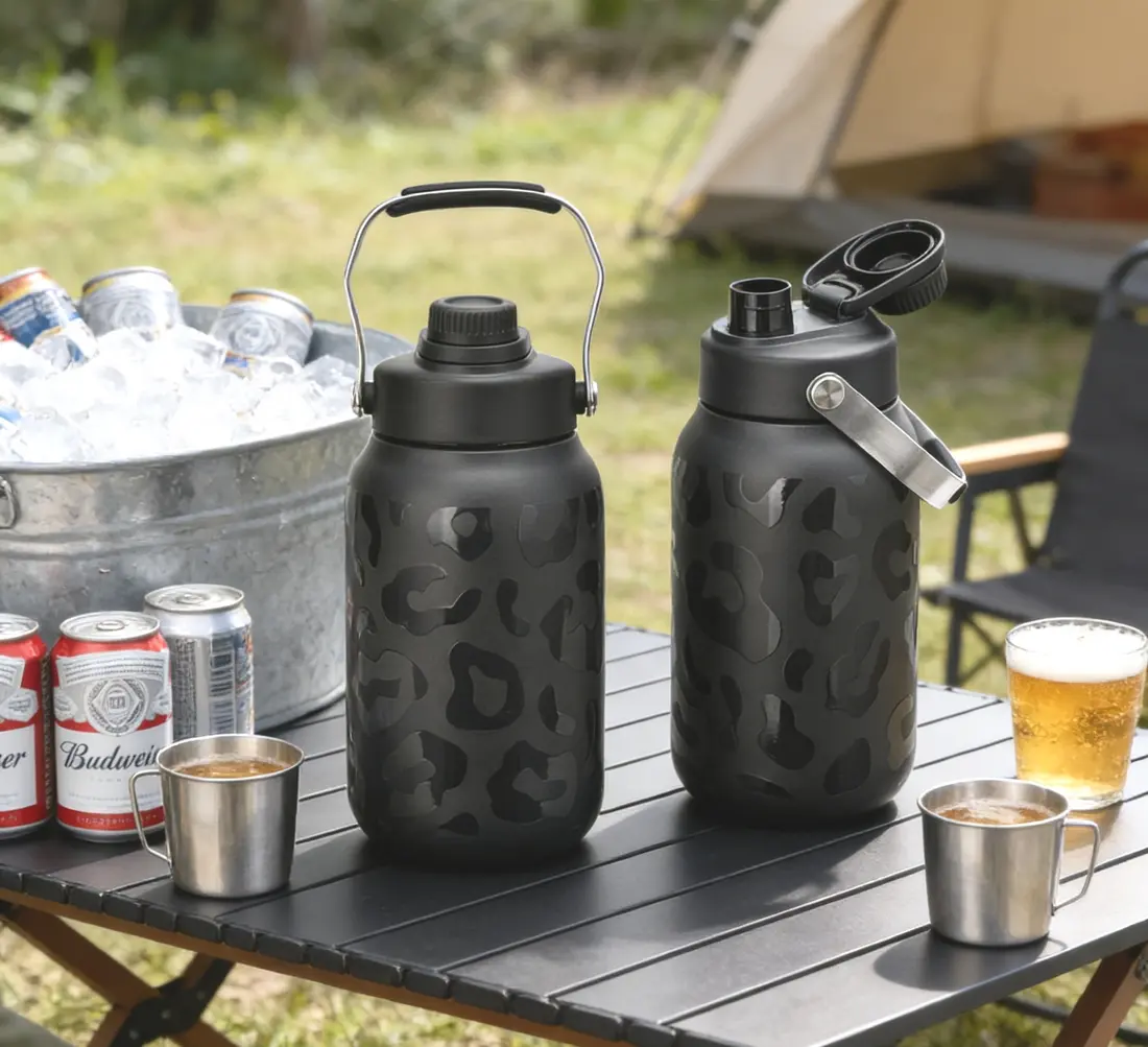 Wholesale Large Capacity 64oz/128oz Double Wall Stainless Steel Vacuum Insulated Jug Outdoor Sports Thermos with Straw Spout Handle Lids Manufacturer, Supplier