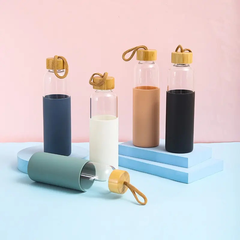 Wholesale Eco-friendly 500ml Single Wall Food Grade Drink Water Bottle with Silicone Sleeve Lid Suppliers, Factories