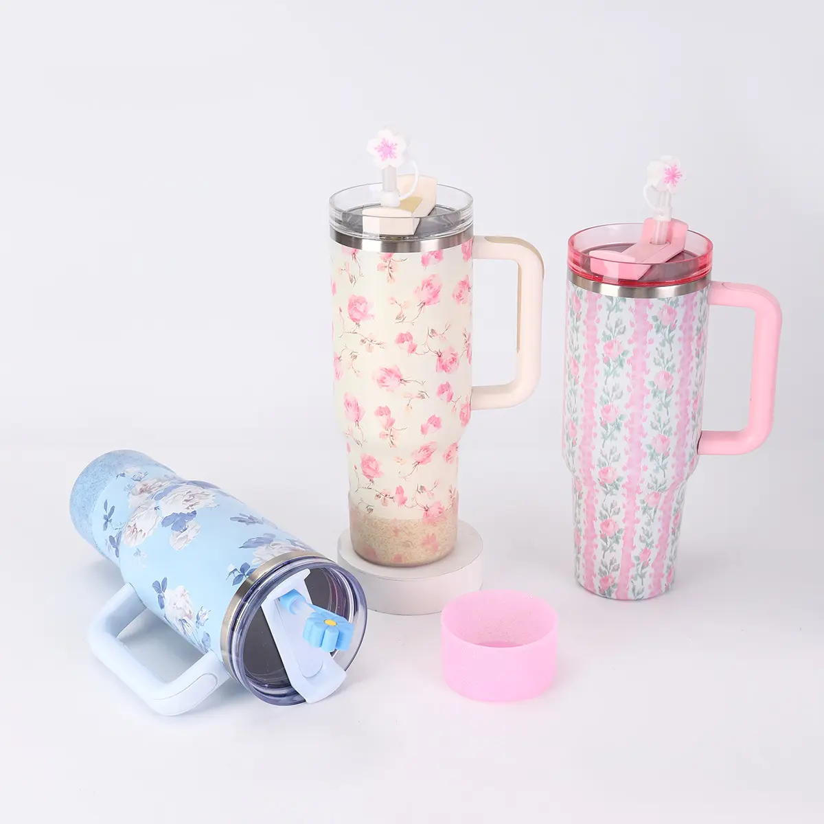 Wholesale Floral 40oz Stainless Steel Tumbler Vacuum Insulated Travel Mug with Dust Cap Anti-slip Silicone Bottom Supplier, Factories