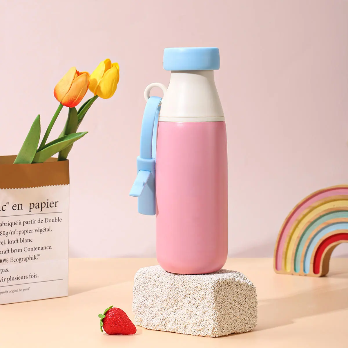 Wholesale Food Grade 520ml Insulated Stainless Steel Kids Water Bottle Cute Milk Mug with Straw and Handle for School Manufacturers, Manufacturer