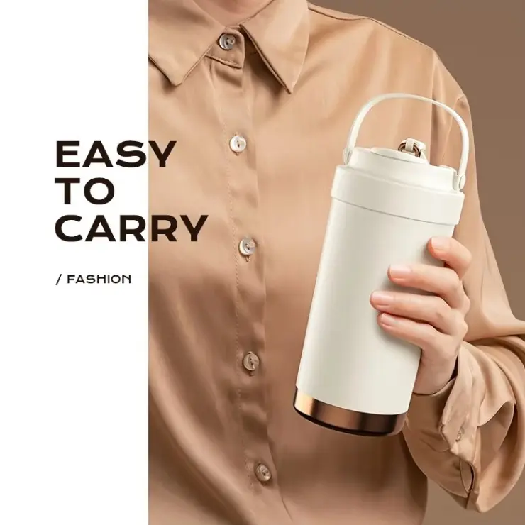 Easy to carry travel mug