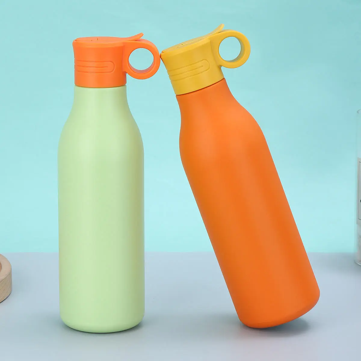 China Double Wall Stainless Steel Water Bottle with Folded Straw Lid Handgrip Sports Manufacturers, Factory