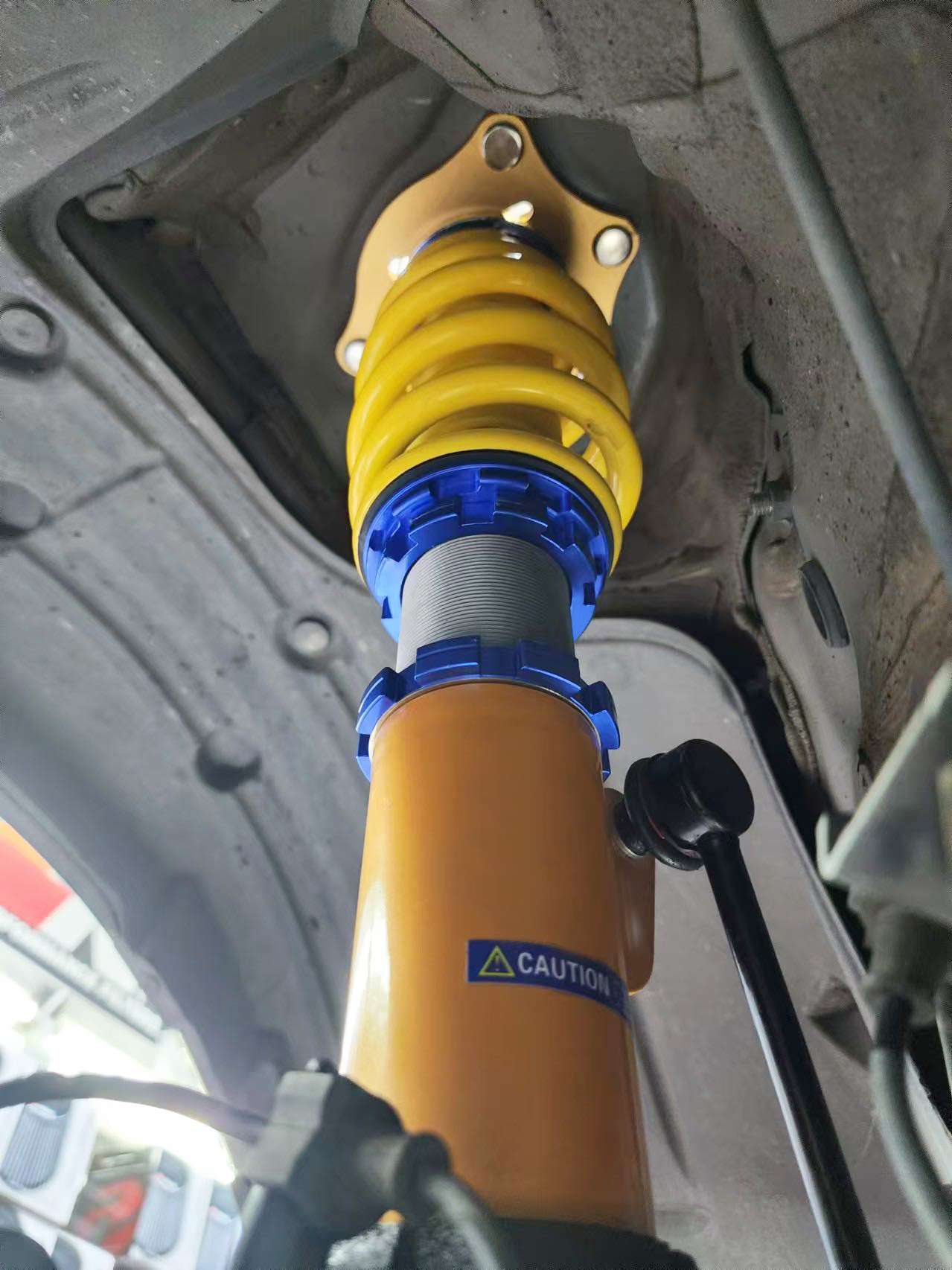 Shock Absorber Image 6