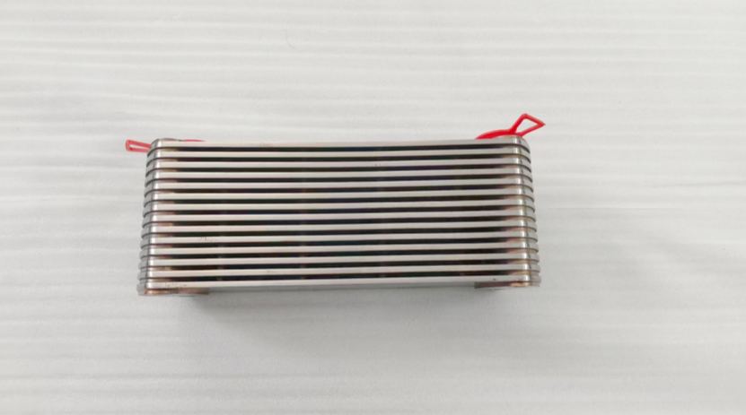 Truck Diesel Engine Oil Cooler OEM 2C466K830BA 2524-3230 Oil Cooler Element Engine Cooling System Spare Parts