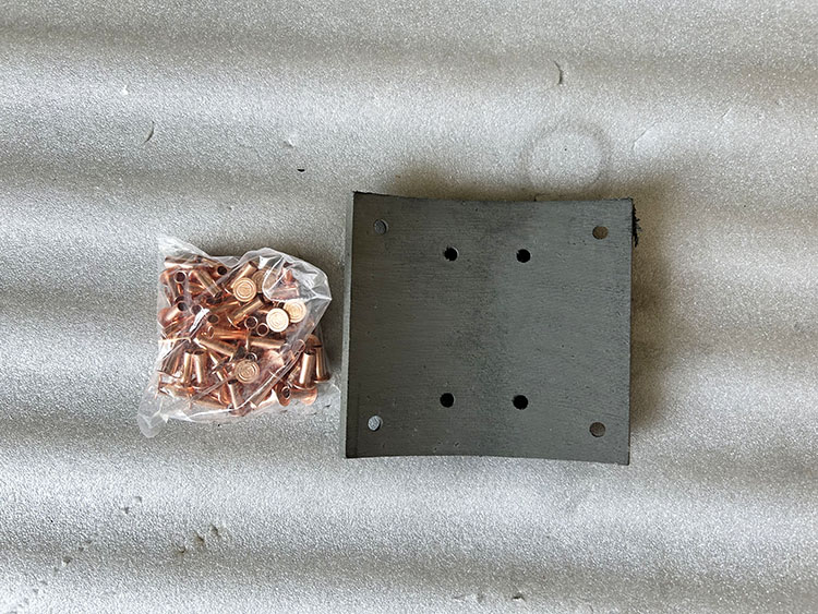 Manufacturing Heavy Duty Truck Spare Parts Auto Brake Systems 81.50221.0535 Brake Pads From China