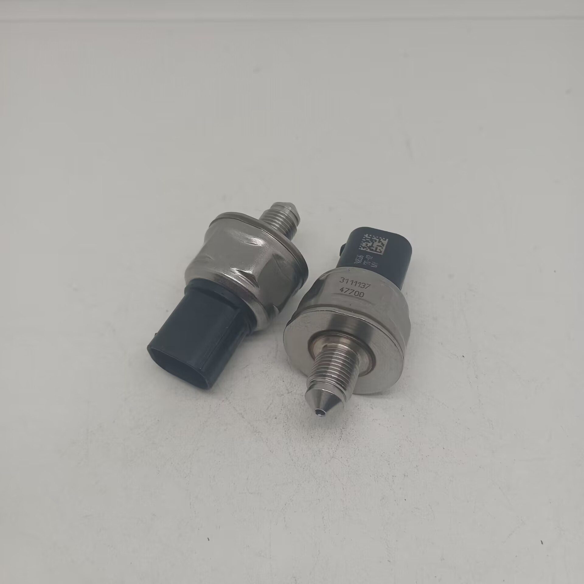 55PP20-02 Pressure Sensor Electronic Components Auto Parts-OLIVER Car Fitment Direct From Manufacturer with Quality Assurance