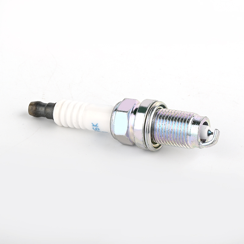Iridium Spark Plug 9807B-5617W IZFR6K11 Cheap Car Spark Plug Bujia Automotive Spare Parts for Honda