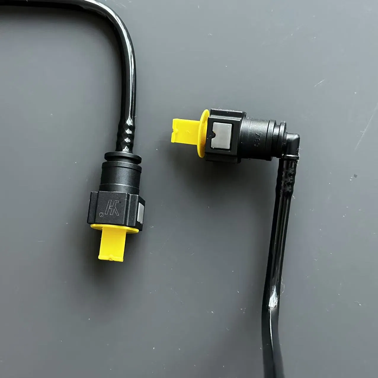 PA12 Nylon Fuel Pipe High Pressure Automotive Fuel Line Assembly System Supporting OEM/ODM Adaptation to Volkswagen/Honda/Toyota Automotive Parts