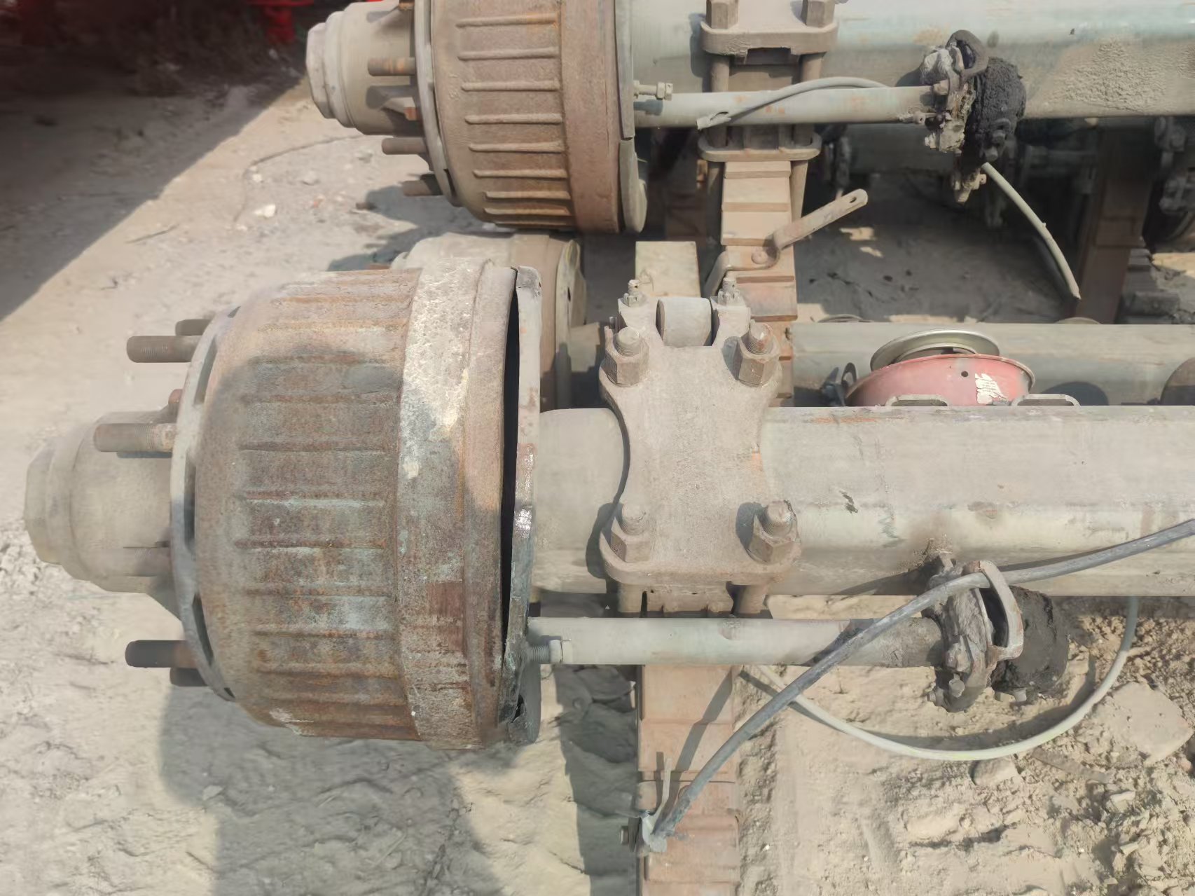 Axle detail 6