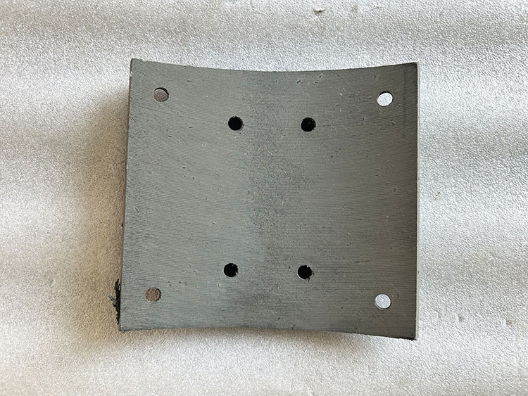 Manufacturing Heavy Duty Truck Spare Parts Auto Brake Systems 81.50221.0535 Brake Pads From China