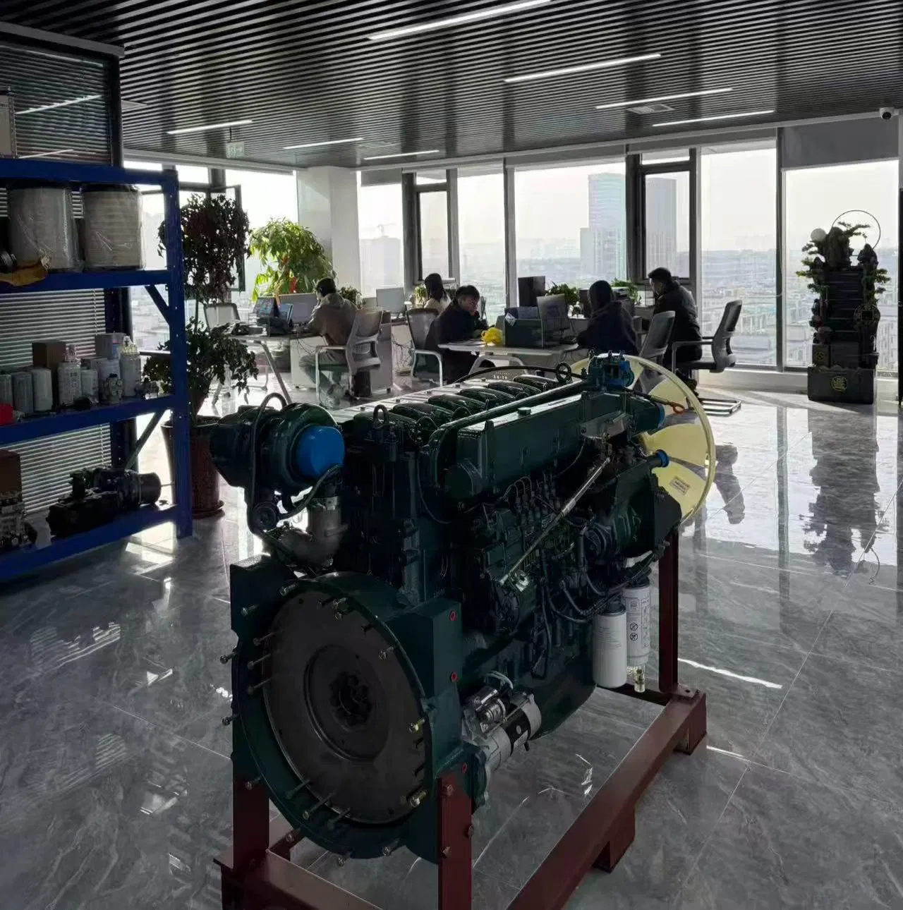 High Quality Wg9725470060 Power Steering Oil Tank Assembly for Truck Chassis Parts for Sale