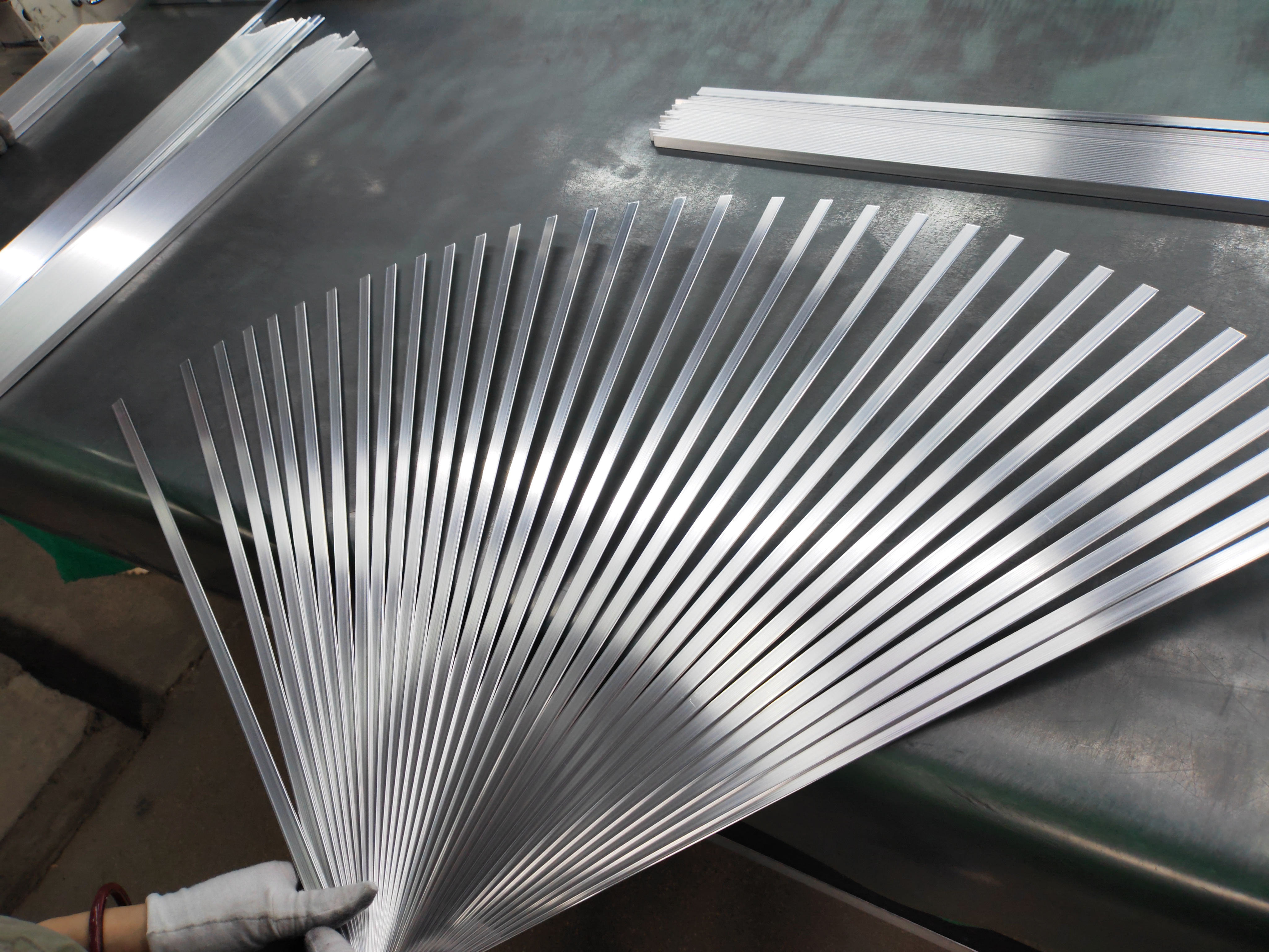 High Quality Engine Parts Cooling System Radiator Tube