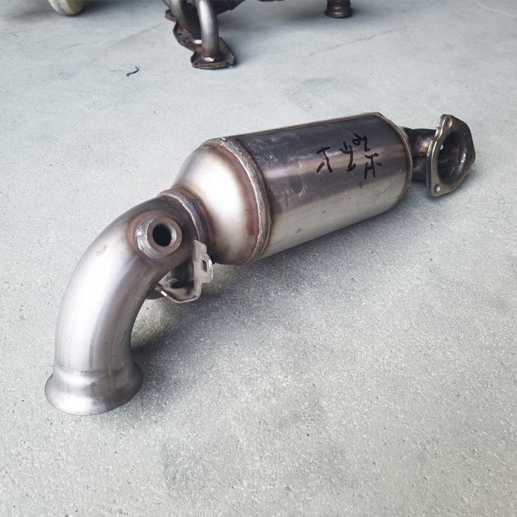 Factory Wholesale Direct Fit Katalysator Car Engine Automotive Parts New Exhaust System Catalytic Converters Accessories