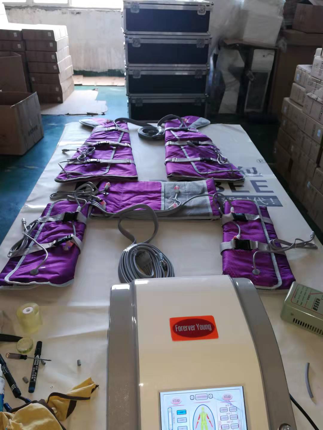 vibration plate fitness platform exercise machine for lymphatic drainage 24-airbags-pressotherapy-lymphatic-drainage-device