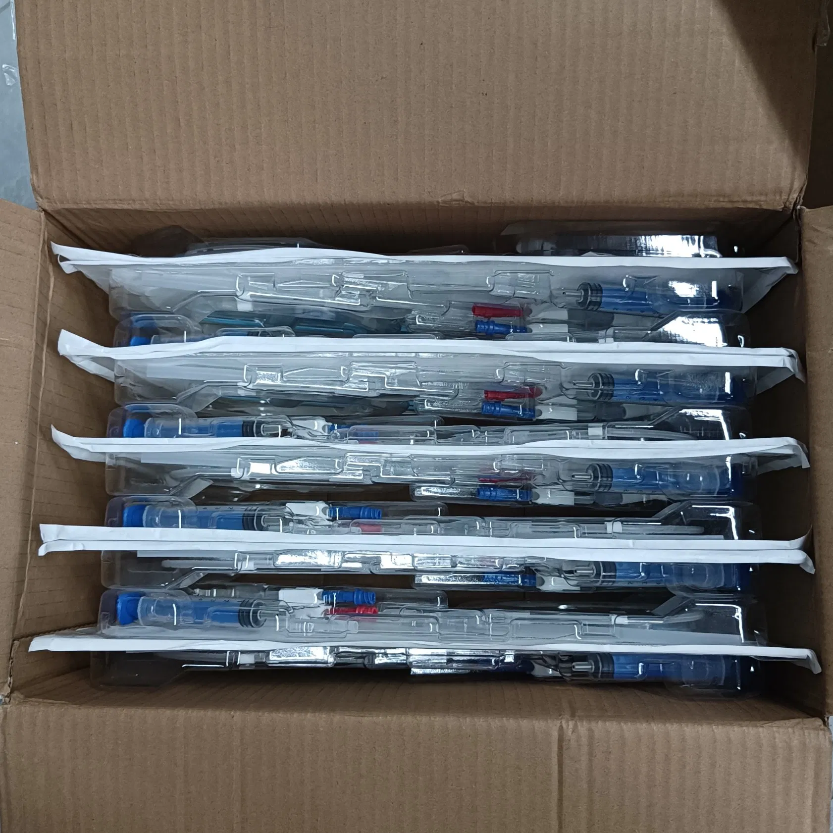 Kits de catéteres hemodialíticos de triple luz a corto plazo para un solo uso