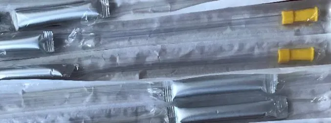 Catéter intermitente Nelaton recubierto hidrofílico con sachet de agua
