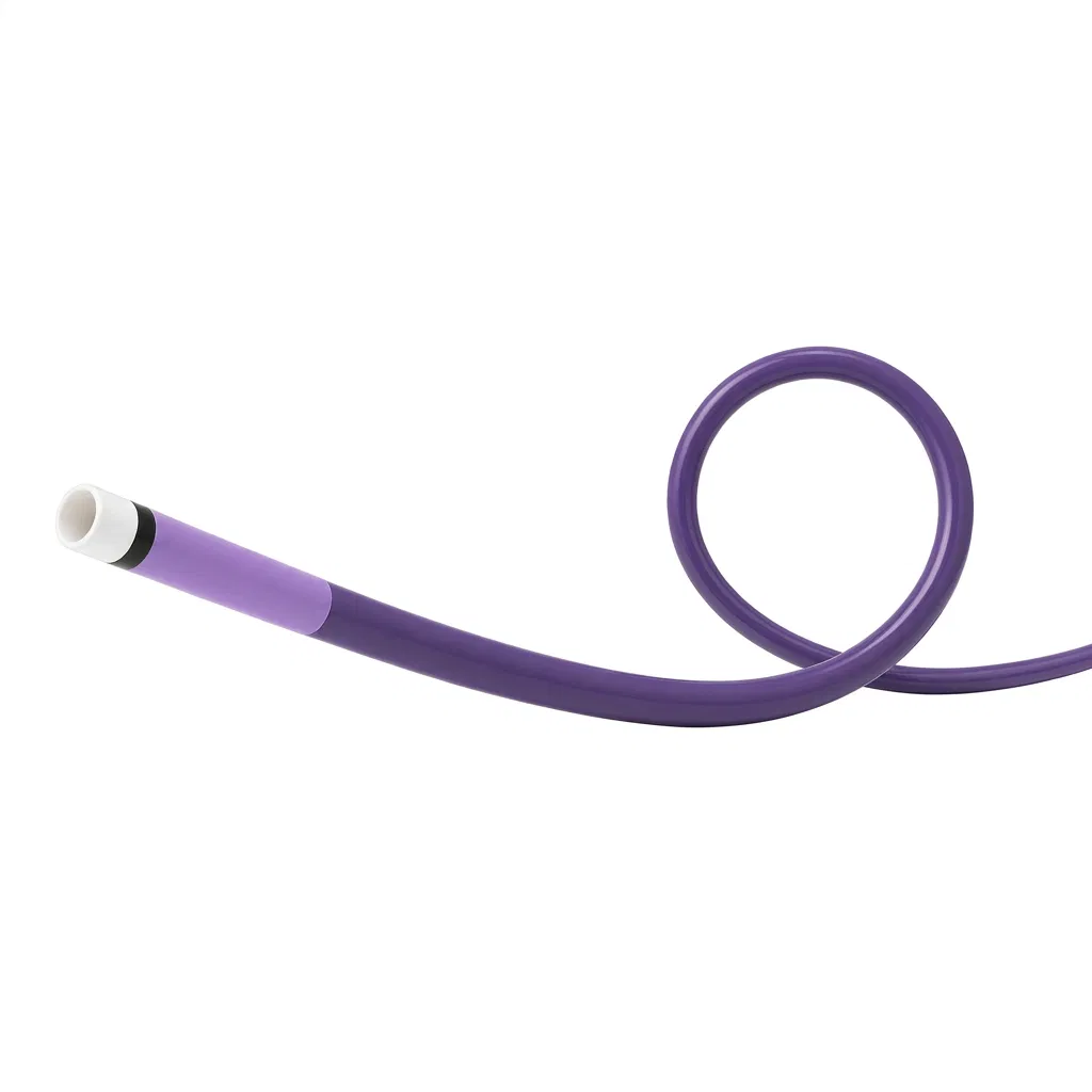 Catéter guía periférico para intervención vascular