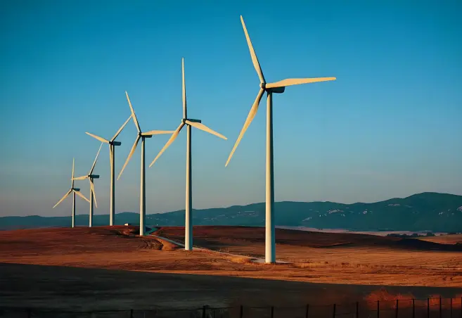 Wind power project with high-strength bolted connections