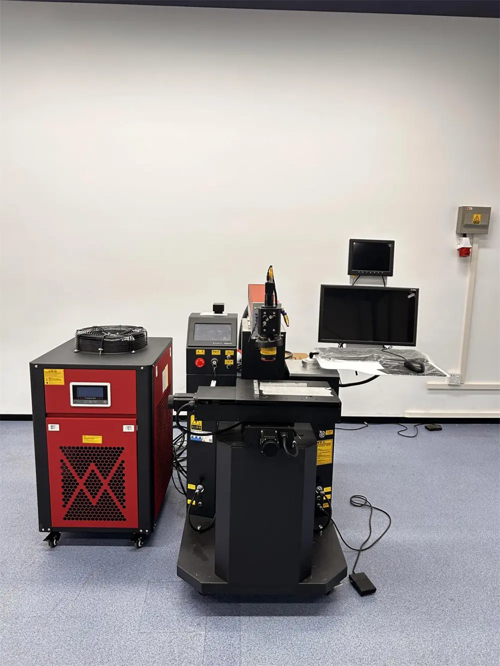 Automatic Laser Welding01