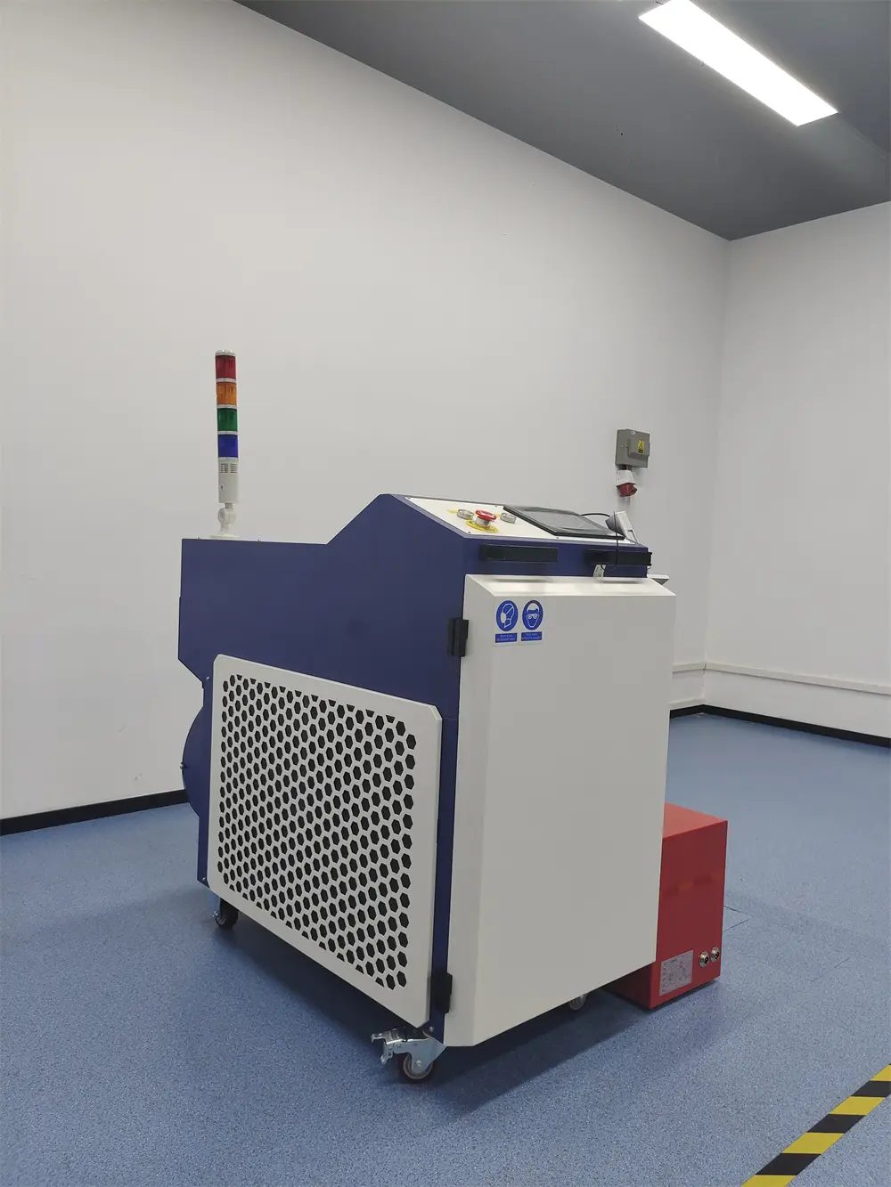 Handheld Fiber Laser Welding Machine View 2