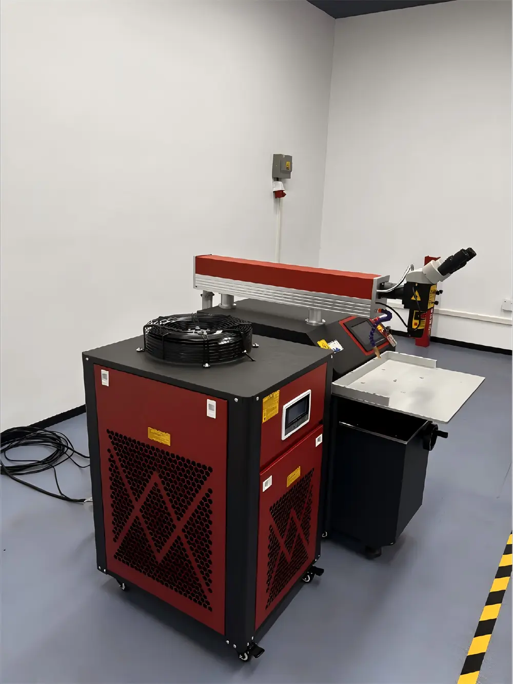 Open Laser Welding Machine 02