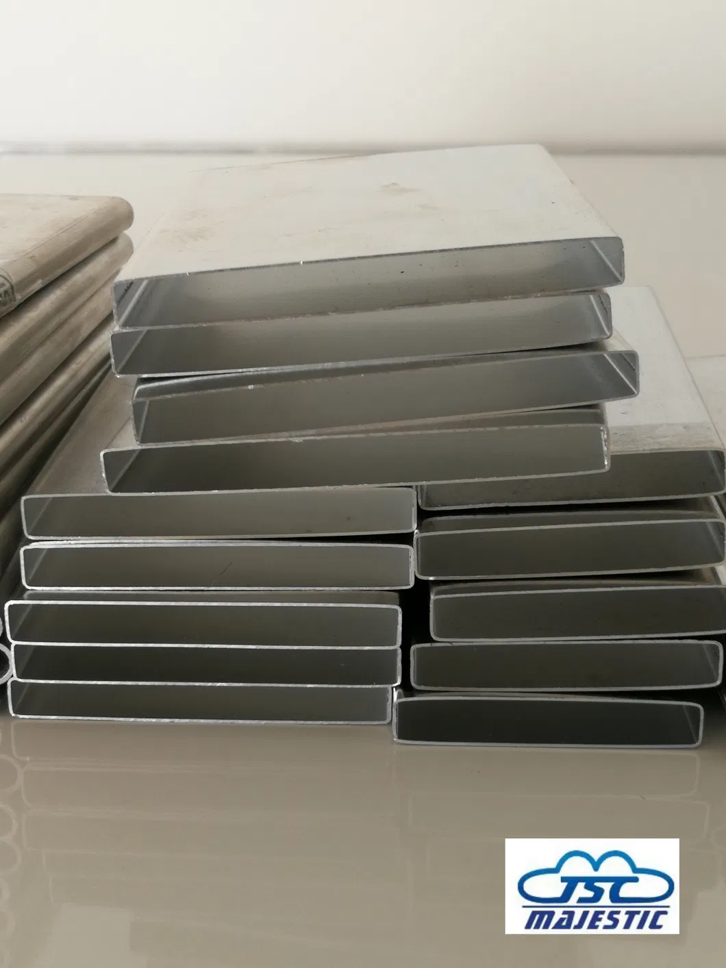 Aluminum Tube View 3