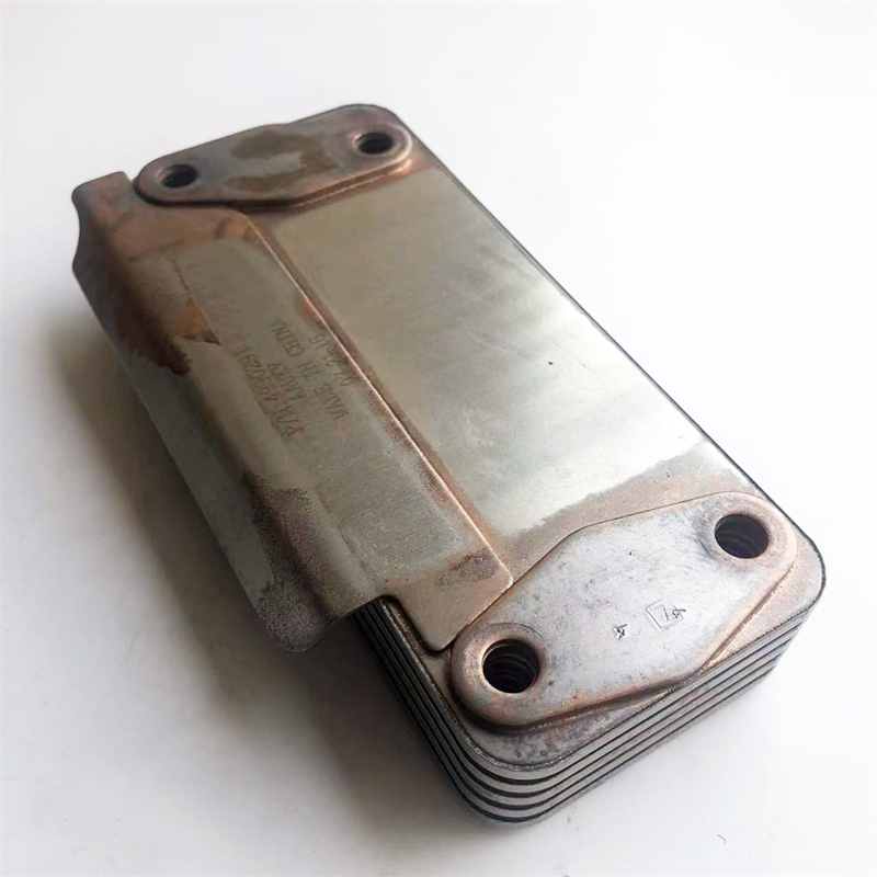 Foton Cummins Isf3.8 Genuine Original Oil Cooler Core 4990291