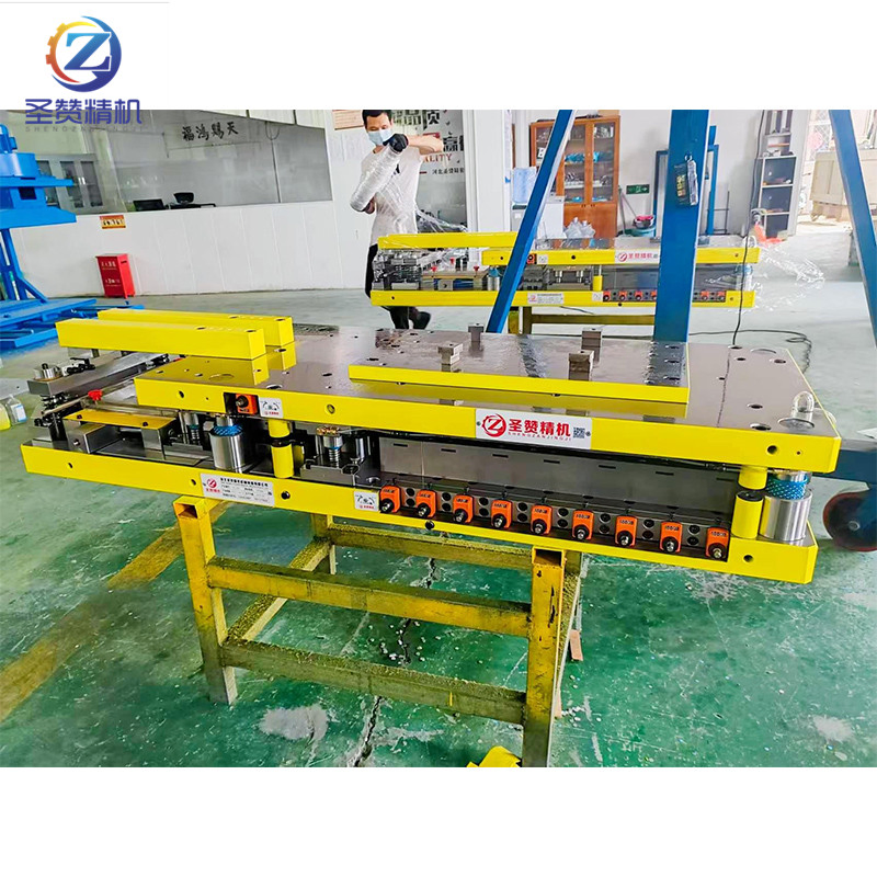 Versatile Custom Stamping Die for Automotive and Industrial Applications